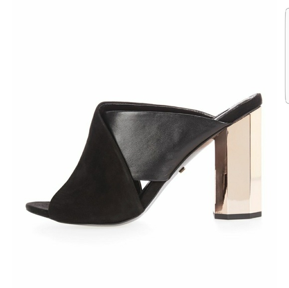 Topshop Shoes - Topshop leather Mule 7.5